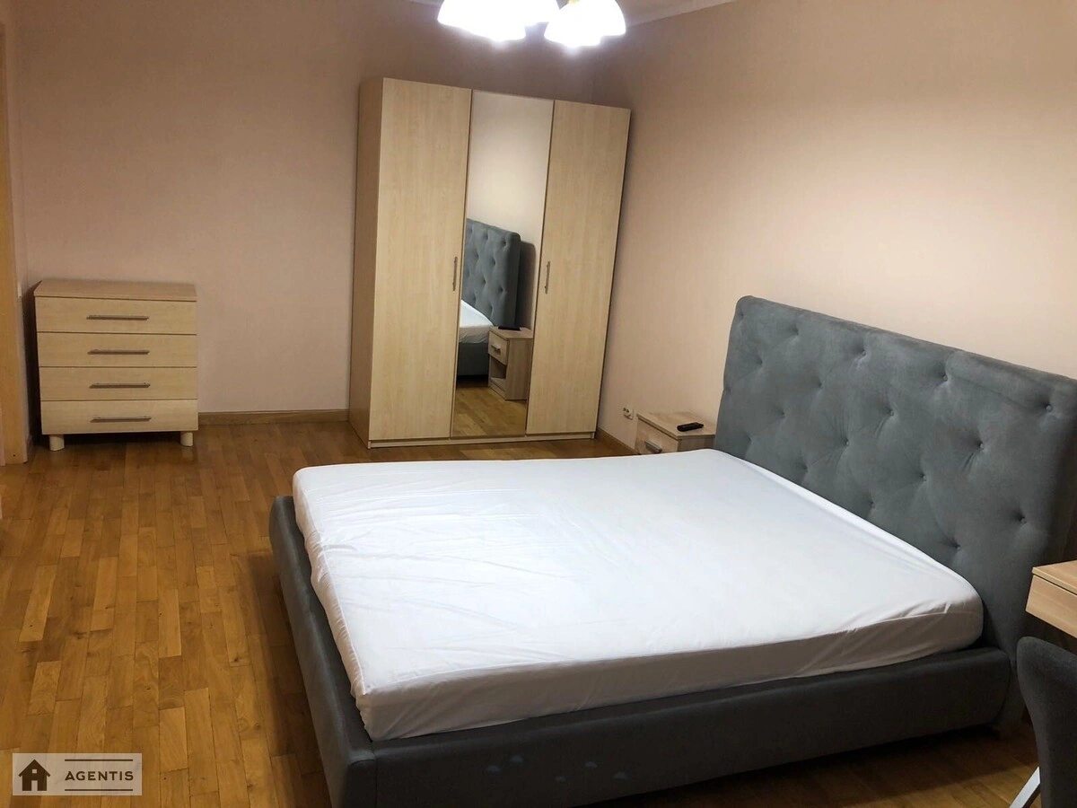 Сдам квартиру 1 комната, 50 m², 12 эт./24 этажа. 7, Петра Калнишевського вул. (Михайла Майорова), Киев. 