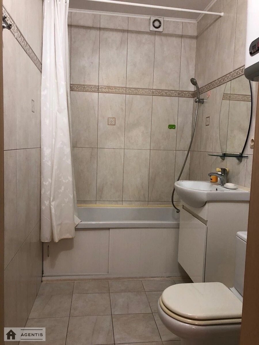 Сдам квартиру 1 комната, 50 m², 12 эт./24 этажа. 7, Петра Калнишевського вул. (Михайла Майорова), Киев. 