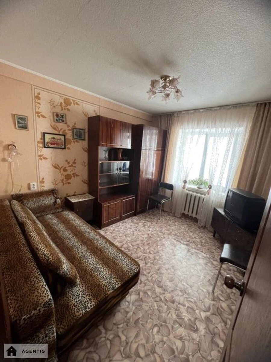 Apartment for rent 3 rooms, 57 m², 2nd fl./9 floors. 5, Volodymyra Pokotyla vul. Kartvelishvili, Kyiv. 