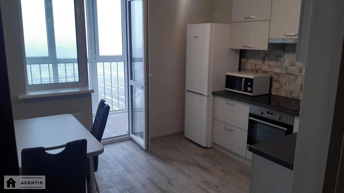 Apartment for rent 1 room, 42 m², 10th fl./16 floors. 52, Tyraspolska 52, Kyiv. 