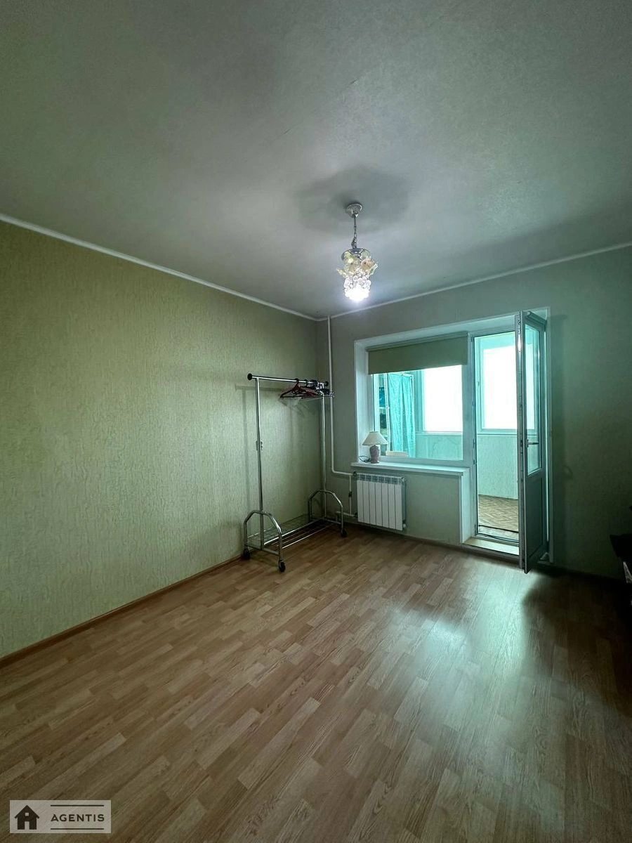 Apartment for rent 3 rooms, 84 m², 14th fl./16 floors. 6, Anny Akhmatovoyi vul., Kyiv. 