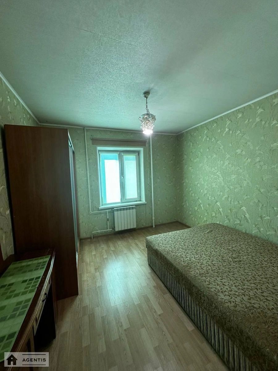 Сдам квартиру 3 комнаты, 84 m², 14 эт./16 этажей. 6, Анни Ахматової вул., Киев. 