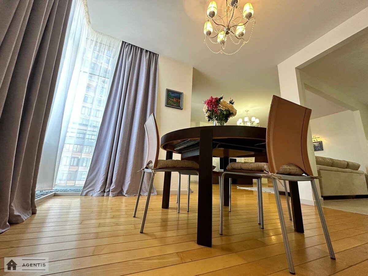 Apartment for rent 3 rooms, 130 m², 17th fl./25 floors. 32, Yevhena Konovaltsya vul. Shchorsa, Kyiv. 