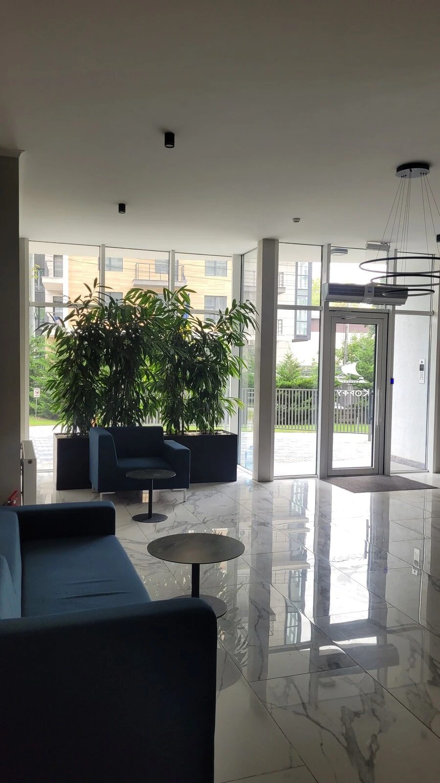 Apartments for sale 3 rooms, 976 m², 3rd fl./17 floors. 2, Kordonnyy per., Odesa. 