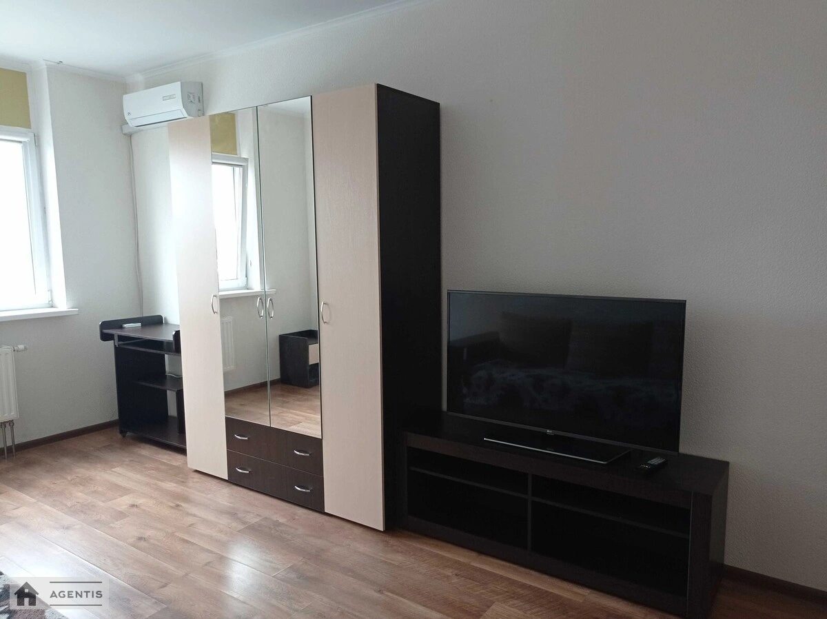 Apartment for rent 1 room, 53 m², 15th fl./25 floors. 14, Voskresenska 14, Kyiv. 