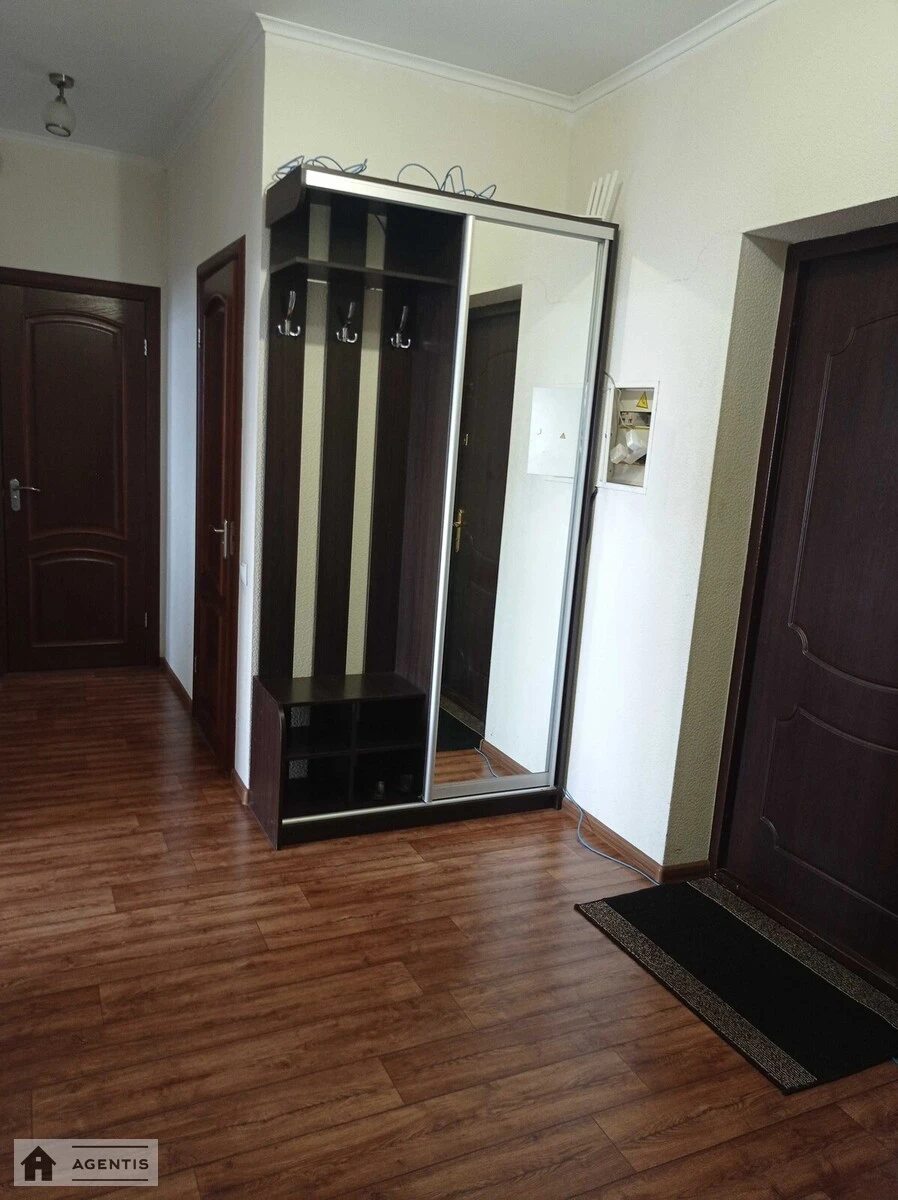 Apartment for rent 1 room, 53 m², 15th fl./25 floors. 14, Voskresenska 14, Kyiv. 