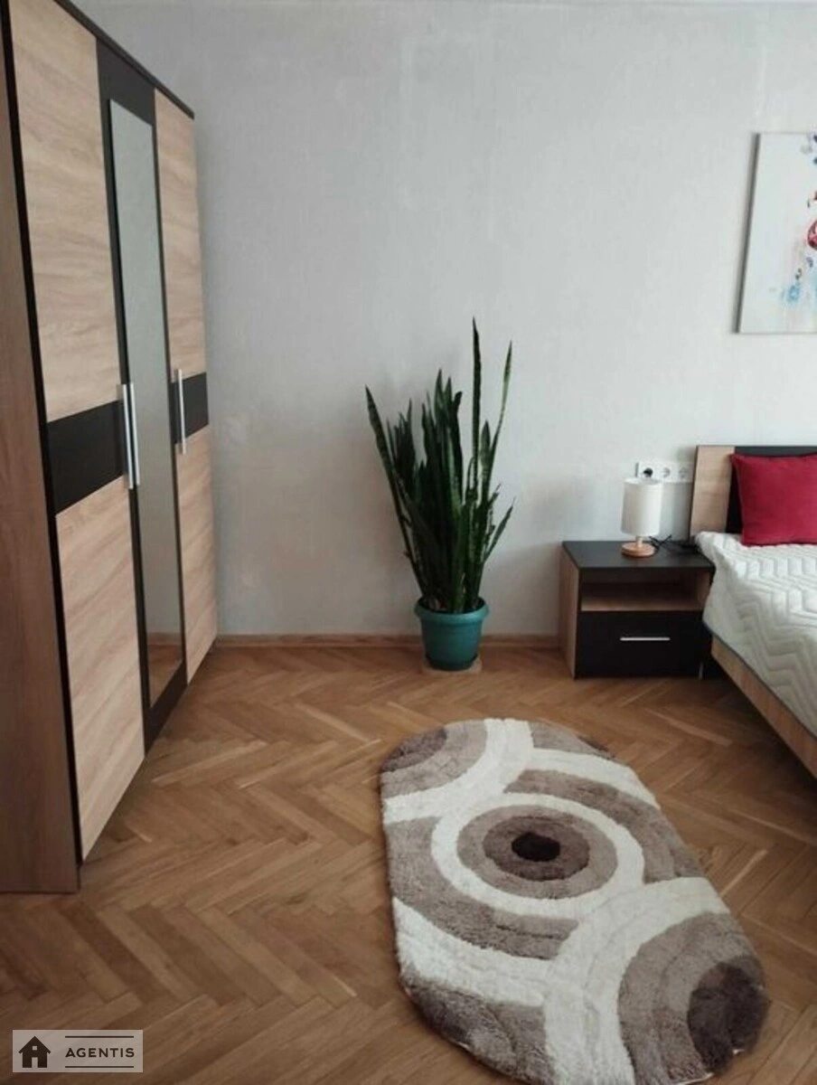 Apartment for rent 2 rooms, 45 m², 2nd fl./5 floors. 17, Oleny Telihy vul., Kyiv. 