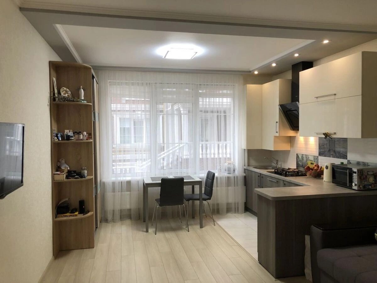 Apartments for sale 1 room, 29 m², 2nd fl./6 floors. 10, Dmytra Lutsenka vul., Kyiv. 