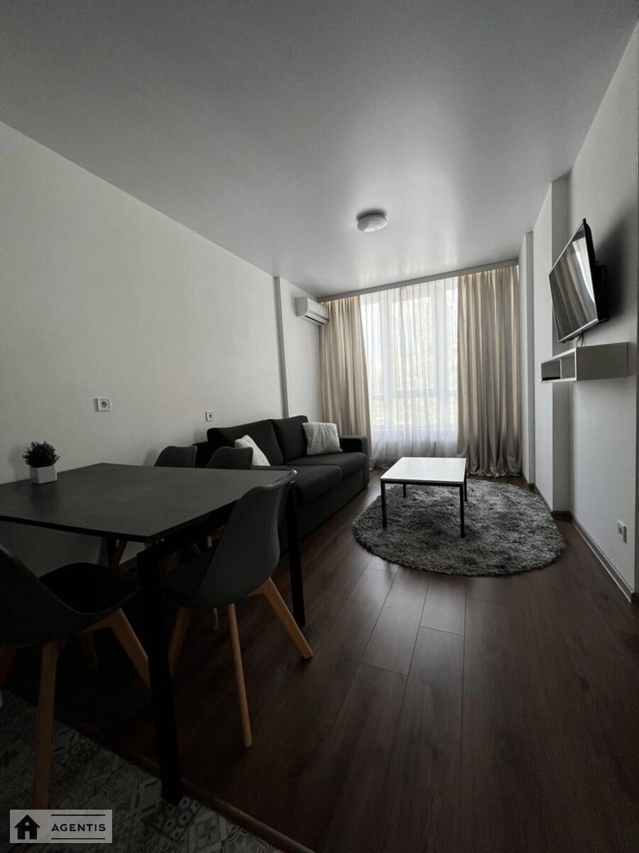 Apartment for rent 2 rooms, 42 m², 2nd fl./8 floors. 1, Syretcko-Sadova 1, Kyiv. 