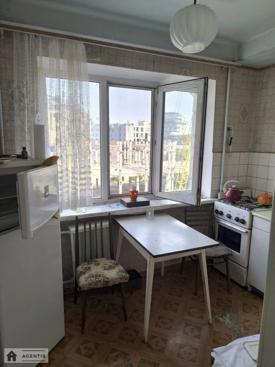 Apartment for rent 3 rooms, 56 m², 5th fl./9 floors. 24, Gusovskogo 24, Kyiv. 