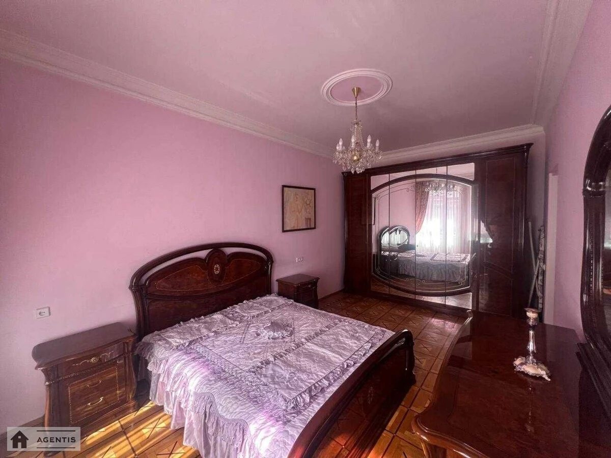 Apartment for rent 3 rooms, 70 m², 2nd fl./5 floors. 29, Lesi Ukrayinky 29, Kyiv. 