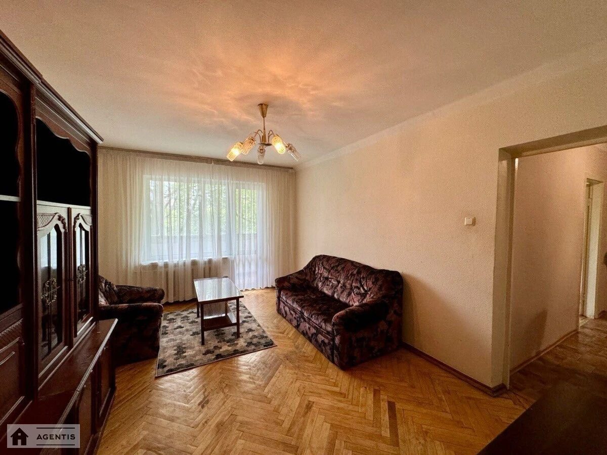 Apartment for rent 2 rooms, 54 m², 3rd fl./9 floors. 4, Solomyanska vul., Kyiv. 