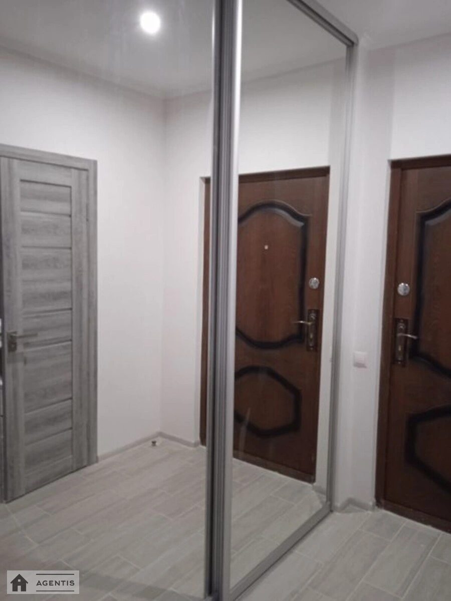 Сдам квартиру 1 комната, 30 m², 9 эт./10 этажей. 34, Сергія Данченка вул., Киев. 