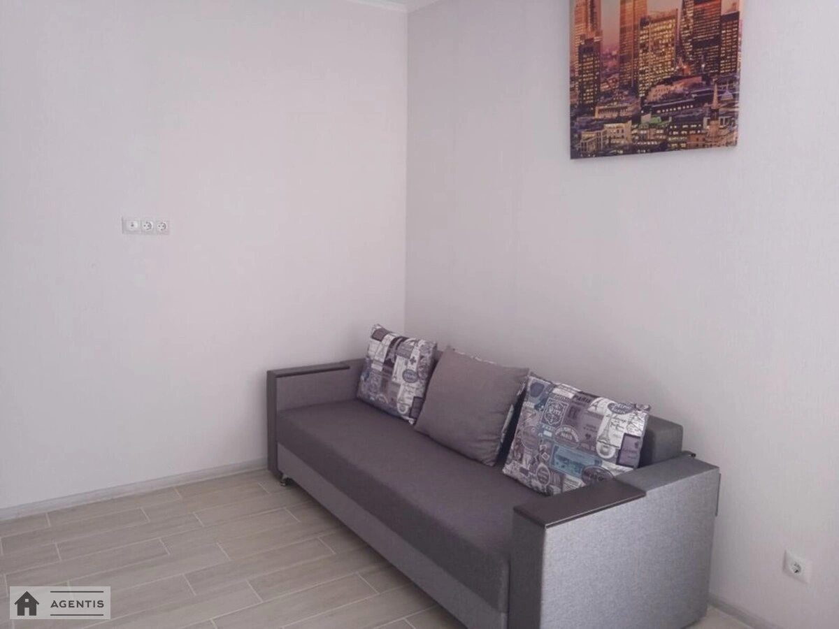 Apartment for rent 1 room, 30 m², 9th fl./10 floors. 34, Serhiya Danchenka vul., Kyiv. 