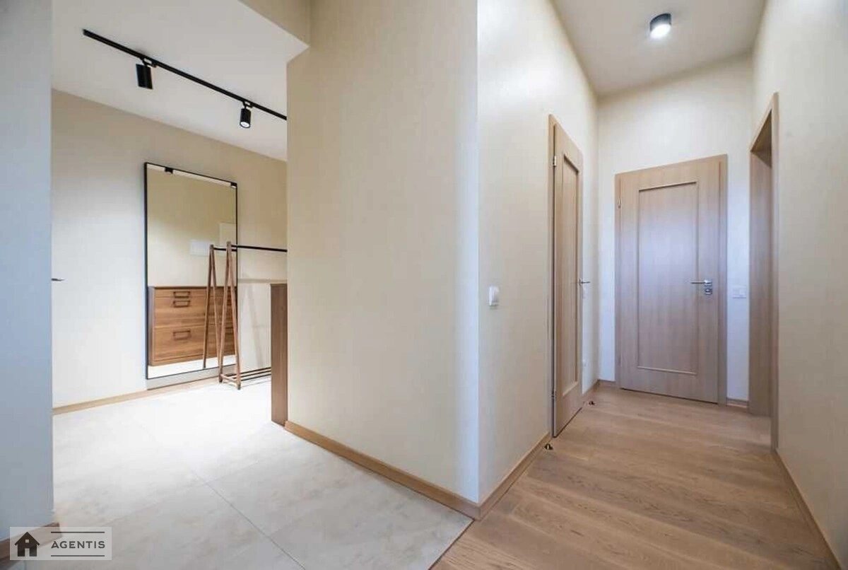 Сдам квартиру 2 комнаты, 87 m², 18 эт./23 этажа. 4, Ділова вул. (Димитрова), Киев. 