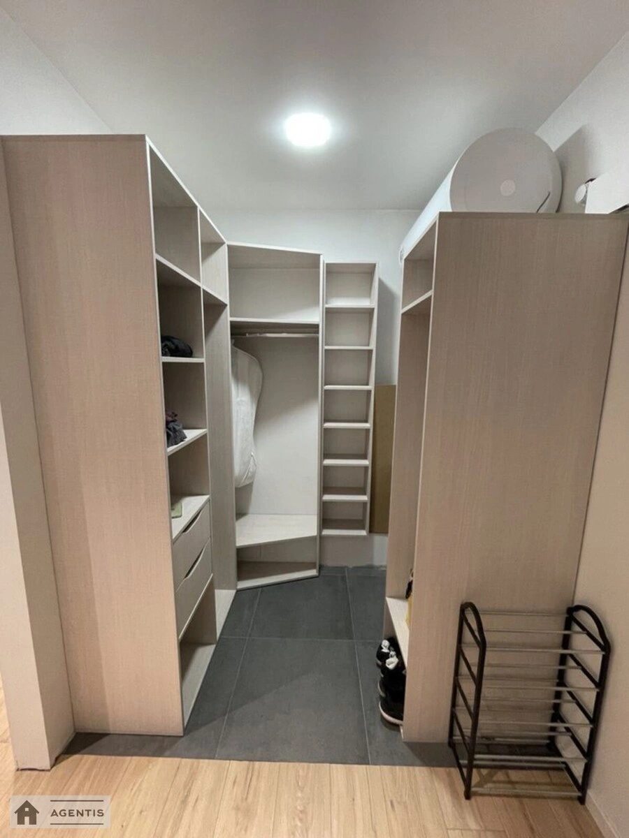 Сдам квартиру 2 комнаты, 63 m², 25 эт./25 этажей. 31, Сімї Кульженків вул. (Петра Дегтяренка), Киев. 