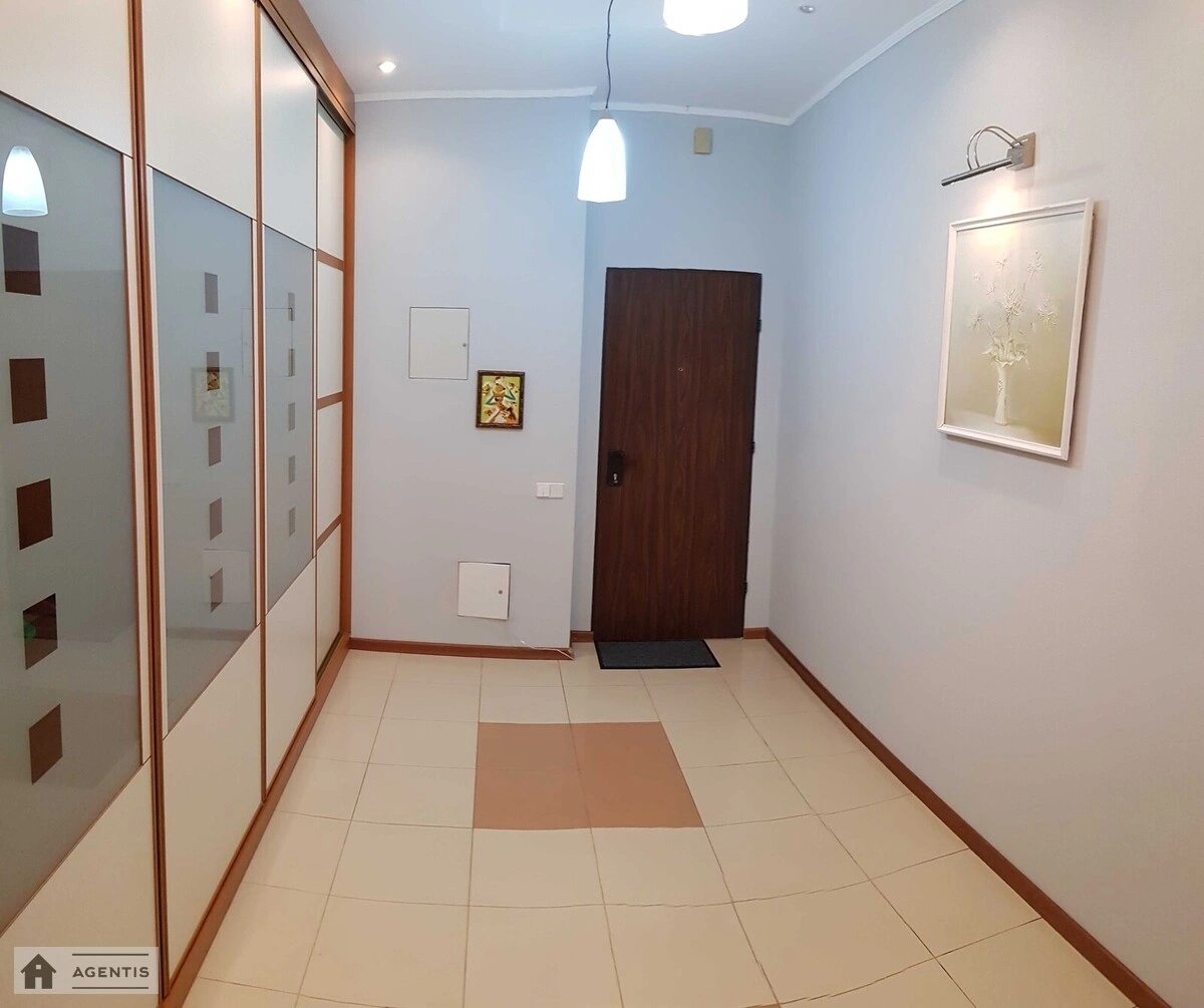 Здам квартиру 3 кімнати, 95 m², 19 пов./23 поверхи. Провіантська вул. (Галі Тимофєєвої), Київ. 