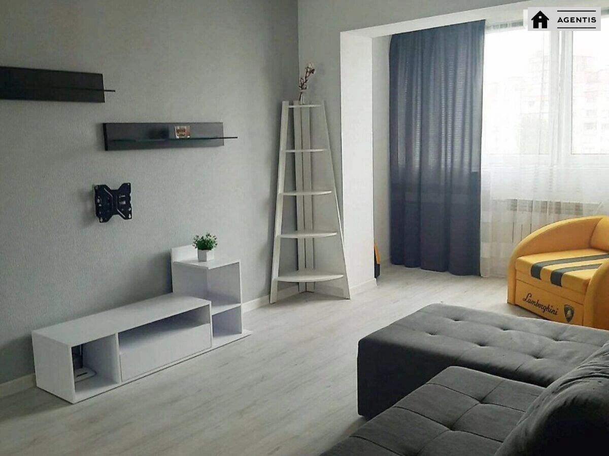 Сдам квартиру 2 комнаты, 48 m², 9 эт./16 этажей. 17, Миколи Закревського вул., Киев. 