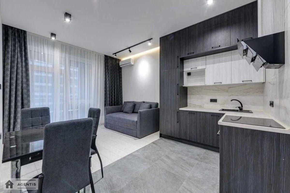 Сдам квартиру 2 комнаты, 45 m², 2 эт./17 этажей. 13, Лейпцигская 13, Киев. 