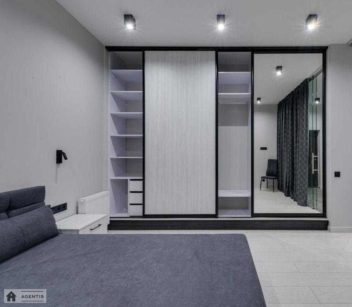 Сдам квартиру 2 комнаты, 45 m², 2 эт./17 этажей. 13, Лейпцигская 13, Киев. 