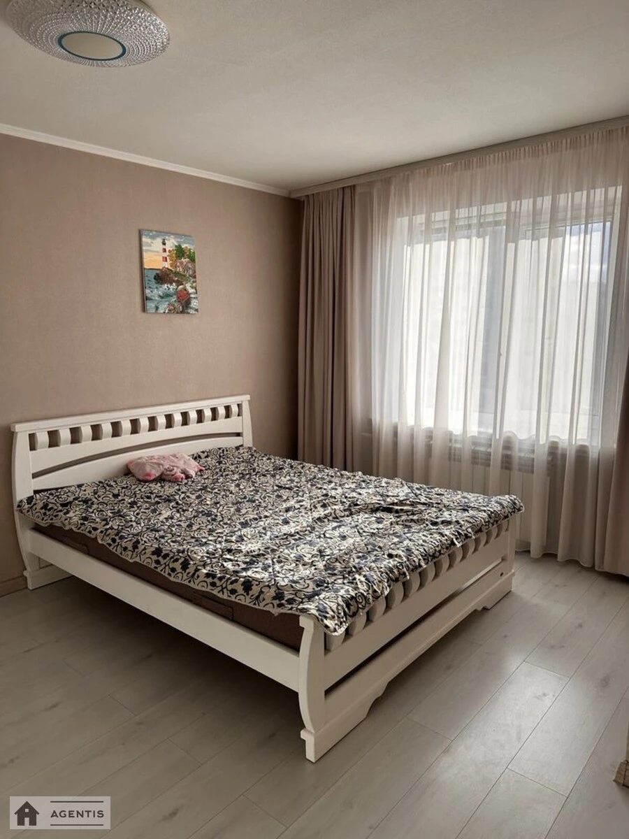 Apartment for rent 1 room, 30 m², 7th fl./9 floors. 35, Demiyivska 35, Kyiv. 