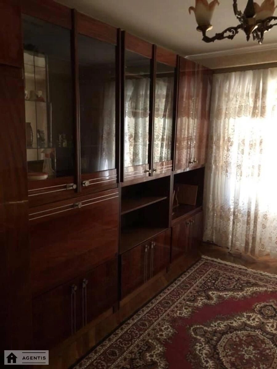 Здам квартиру 2 кімнати, 46 m², 1 пов./5 поверхів. 8, Вільде Едуарда 8, Київ. 