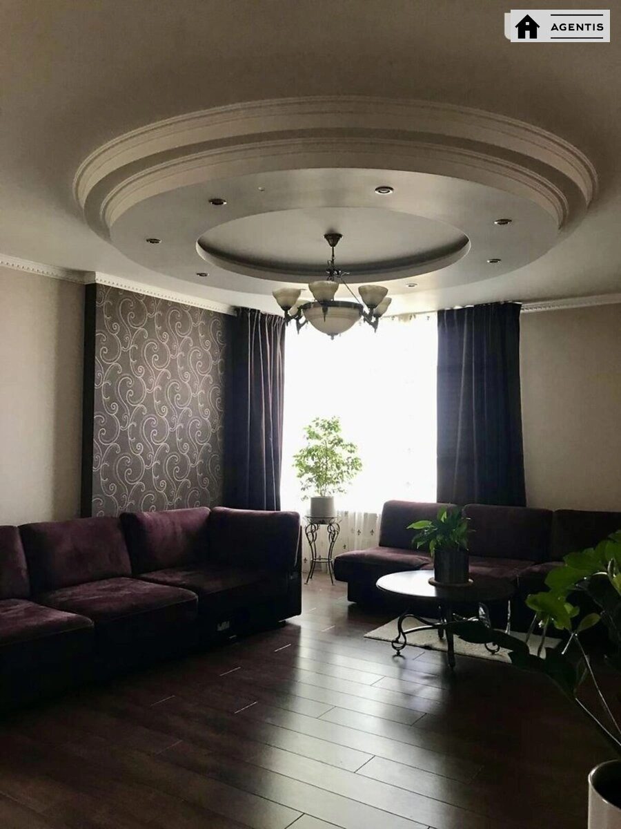 Apartment for rent 3 rooms, 127 m², 12th fl./25 floors. 4, Valeriya Lobanovskoho prosp. Chervonozoryanyy, Kyiv. 