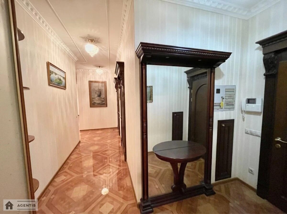 Apartment for rent 4 rooms, 225 m², 20th fl./25 floors. 32, Yevhena Konovaltsya vul. Shchorsa, Kyiv. 