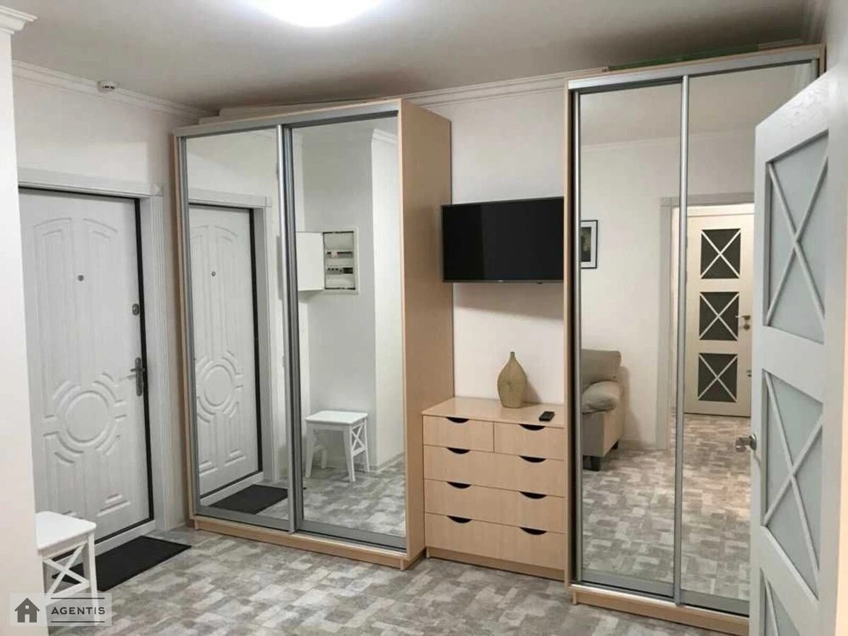 Сдам квартиру 1 комната, 48 m², 17 эт./25 этажей. 5, Сергія Данченка вул., Киев. 