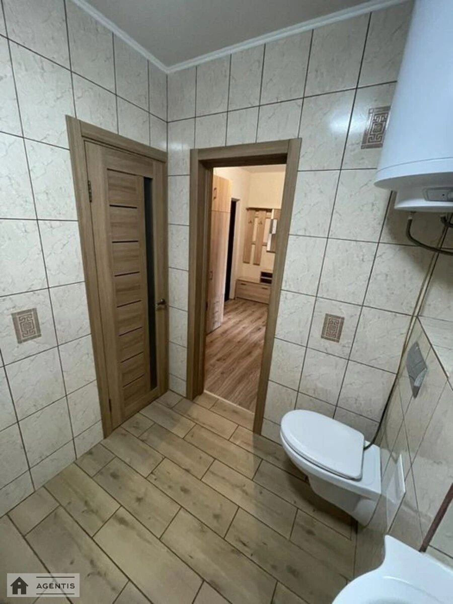 Сдам квартиру 1 комната, 45 m², 14 эт./25 этажей. 14, Петра Калнишевського вул. (Михайла Майорова), Киев. 