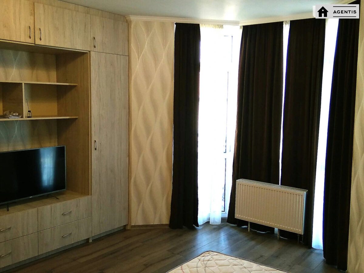 Здам квартиру 1 кімната, 44 m², 14 пов./26 поверхів. 3, Коперника 3, Київ. 