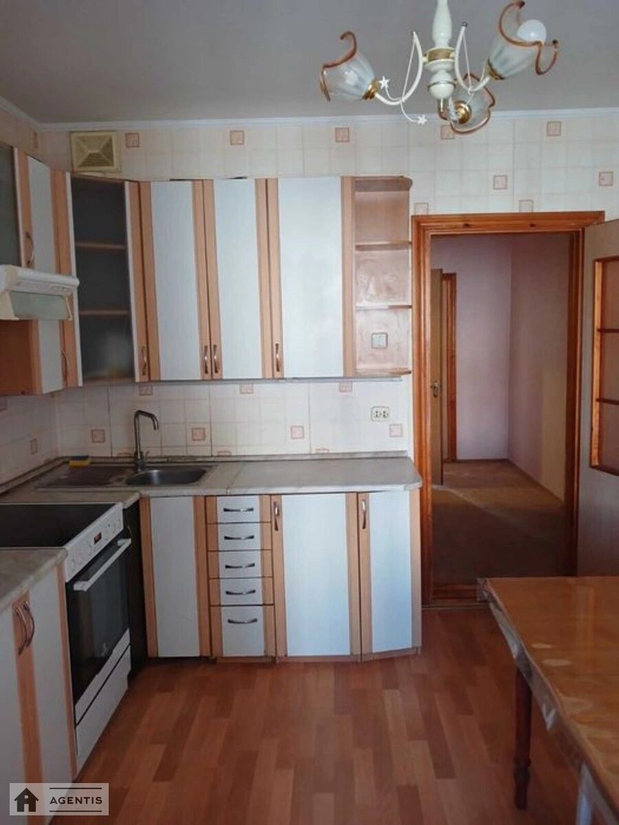 Apartment for rent 2 rooms, 78 m², 16th fl./16 floors. 12, Dragomanova 12, Kyiv. 