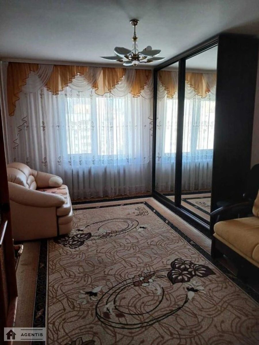 Сдам квартиру 2 комнаты, 78 m², 16 эт./16 этажей. 12, Драгоманова 12, Киев. 