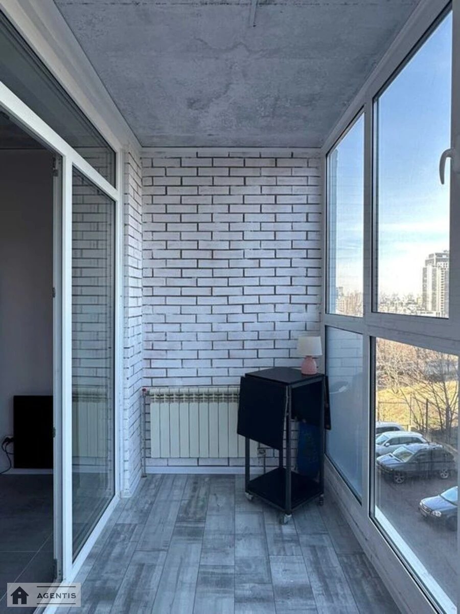 Сдам квартиру 2 комнаты, 70 m², 4 эт./25 этажей. 2, Ділова вул. (Димитрова), Киев. 