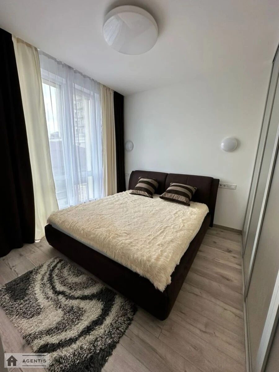 Сдам квартиру 1 комната, 50 m², 2 эт./8 этажей. 15, Бульварно-Кудрявська вул. (Воровського), Киев. 