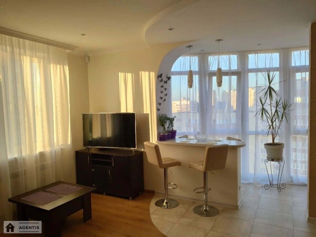 Apartment for rent 2 rooms, 75 m², 18th fl./25 floors. Larysy Rudenko vul., Kyiv. 