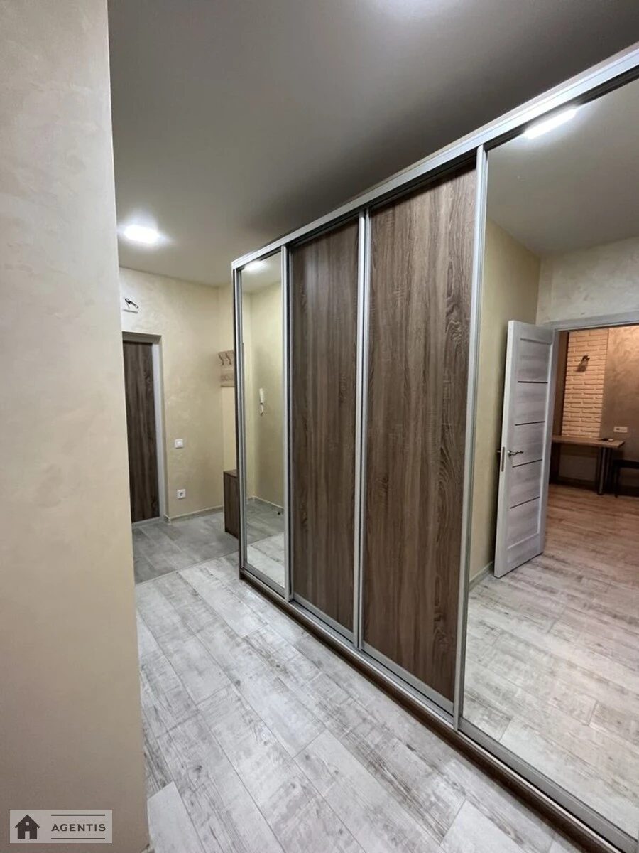 Здам квартиру 1 кімната, 41 m², 3 пов./9 поверхів. 4, Теремківська 4, Київ. 