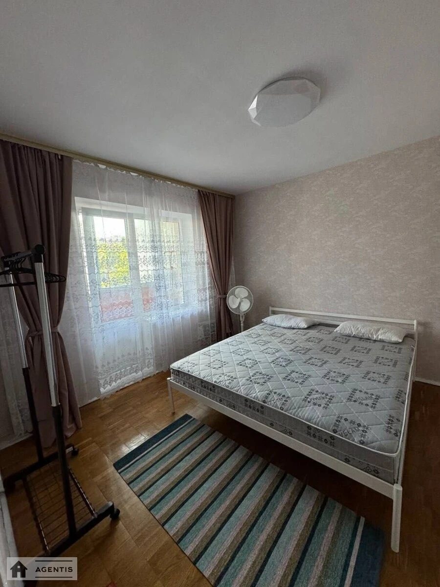 Apartment for rent 2 rooms, 50 m², 3rd fl./16 floors. 3, Kostyantyna Dankevycha vul., Kyiv. 