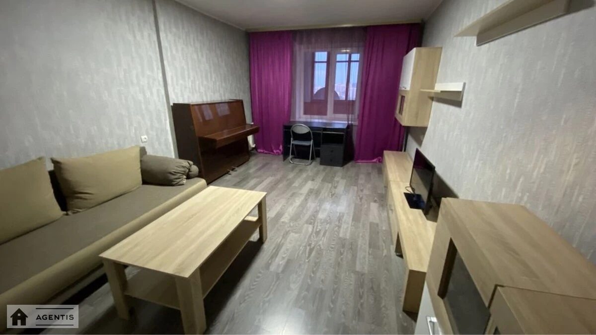 Сдам квартиру 2 комнаты, 56 m², 13 эт./16 этажей. 7, Герцена 7, Киев. 