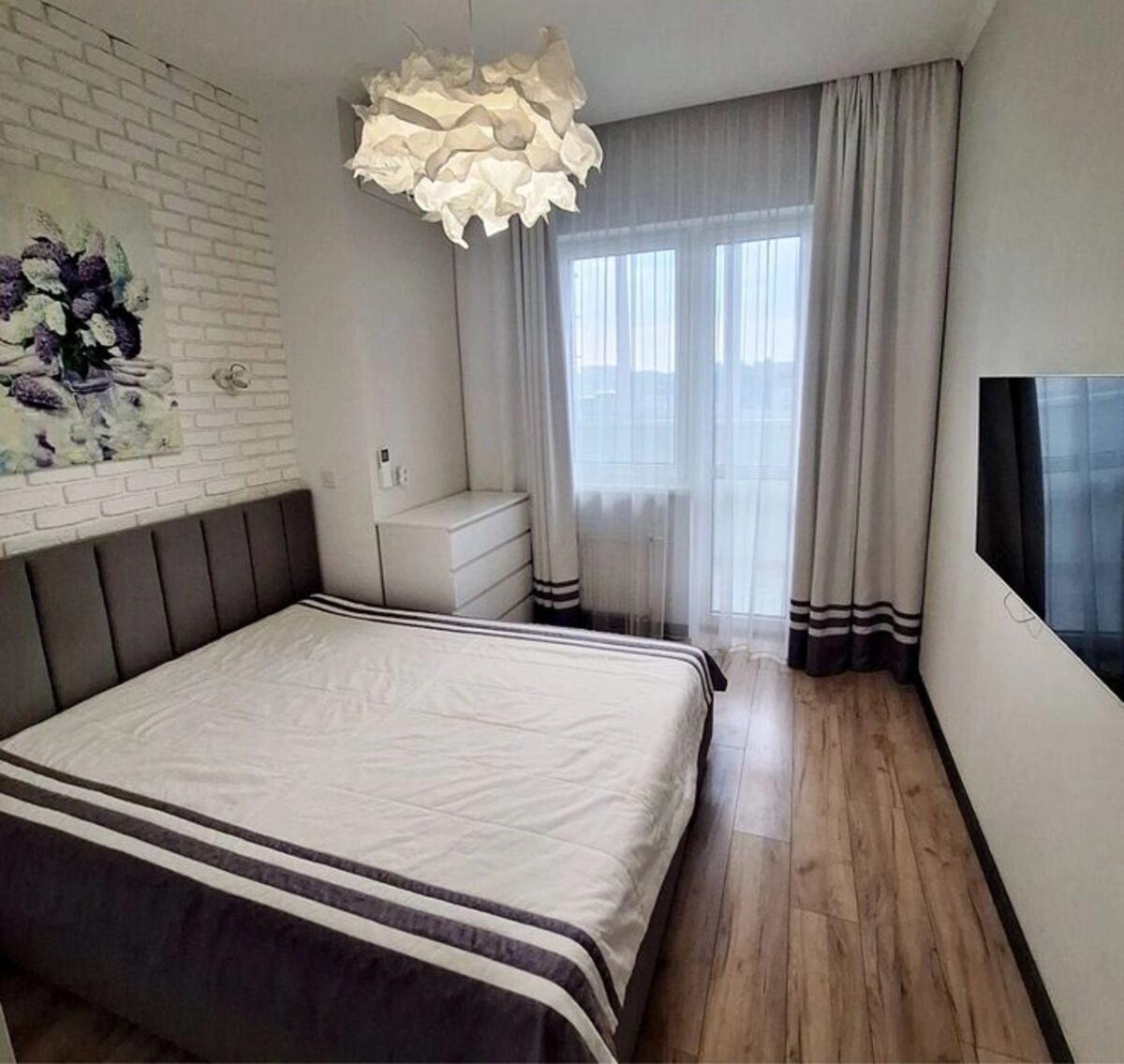 Apartment for rent 1 room, 56 m², 10th fl./23 floors. 2, Andriya Verkhohlyada vul. Mykhayla Drahomirova, Kyiv. 