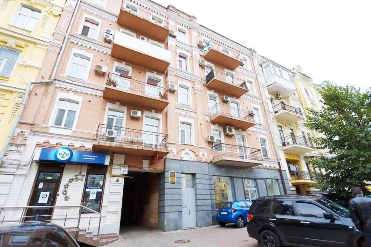 Apartment for rent 3 rooms, 140 m², 3rd fl./5 floors. 34, Shota Rustaveli vul., Kyiv. 