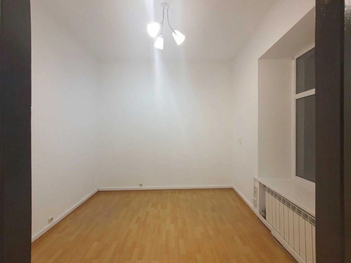 Apartment for rent 3 rooms, 140 m², 3rd fl./5 floors. 34, Shota Rustaveli vul., Kyiv. 