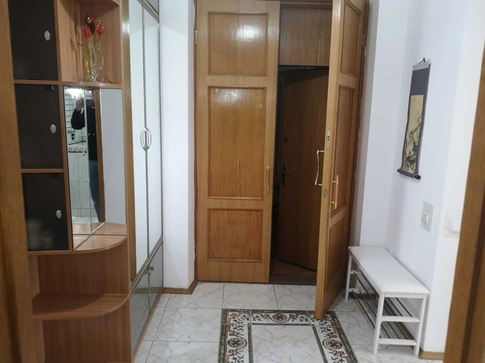 Здам квартиру 2 кімнати, 70 m², 6 пов./6 поверхів. 3, Банкова 3, Київ. 