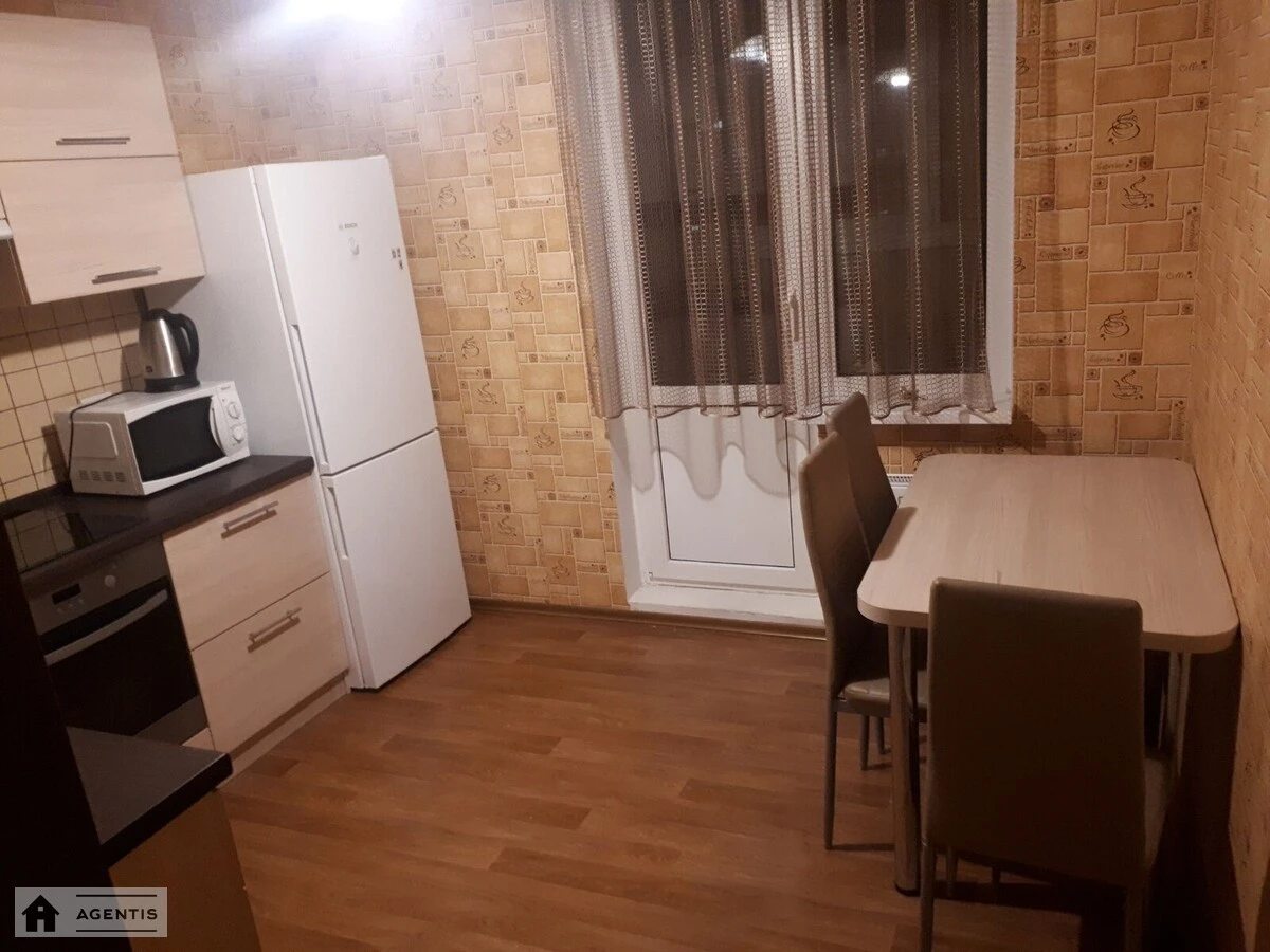 Здам квартиру 1 кімната, 42 m², 20 пов./25 поверхів. 3, Софії Русової вул., Київ. 