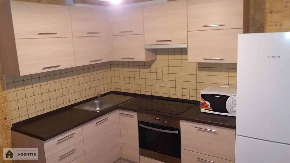 Сдам квартиру 1 комната, 42 m², 20 эт./25 этажей. 3, Софії Русової вул., Киев. 