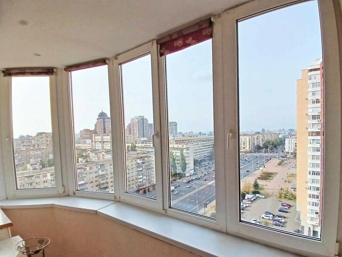 Apartment for rent 4 rooms, 126 m², 14th fl./22 floors. 21, Lesi Ukrayinky 21, Kyiv. 