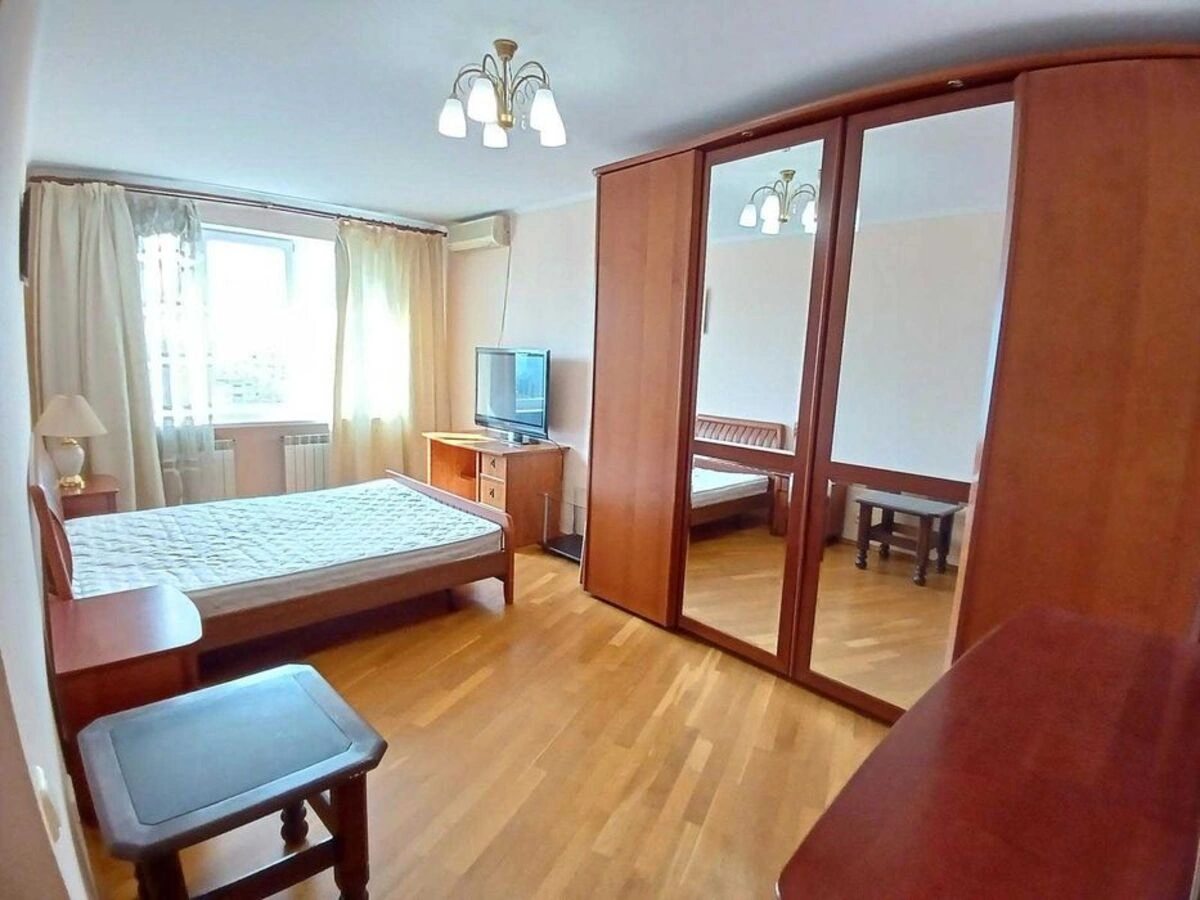 Apartment for rent 4 rooms, 126 m², 14th fl./22 floors. 21, Lesi Ukrayinky 21, Kyiv. 