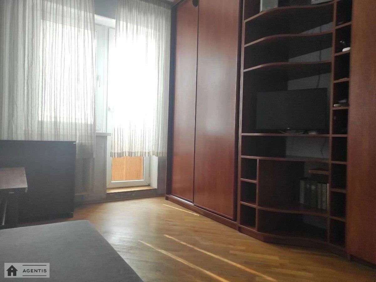 Здам квартиру 2 кімнати, 52 m², 7 пов./9 поверхів. 3, Вірменська 3, Київ. 