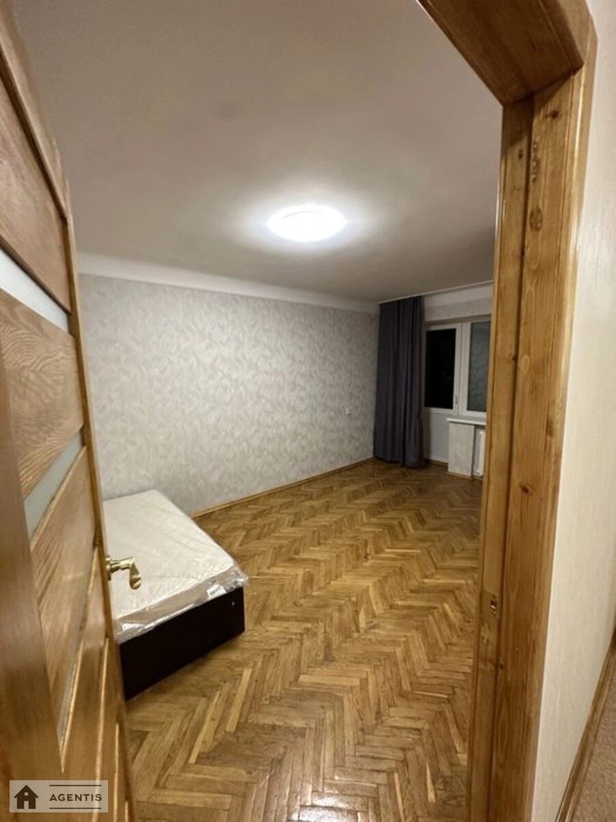 Apartment for rent 1 room, 28 m², 2nd fl./5 floors. 14, Brativ Zerovykh vul. Chervonopartyzanska, Kyiv. 