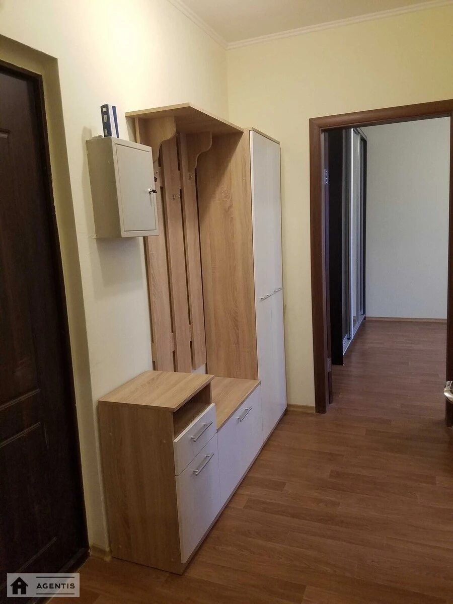 Apartment for rent 1 room, 40 m², 23rd fl./24 floors. 5, Samiyla Kishky vul. Marshala Konyeva, Kyiv. 